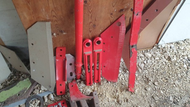 Mez�gazdas�gi g�palkatr�sz