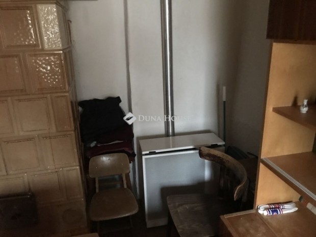 Mez�szilasi elad� 70 nm-es h�z