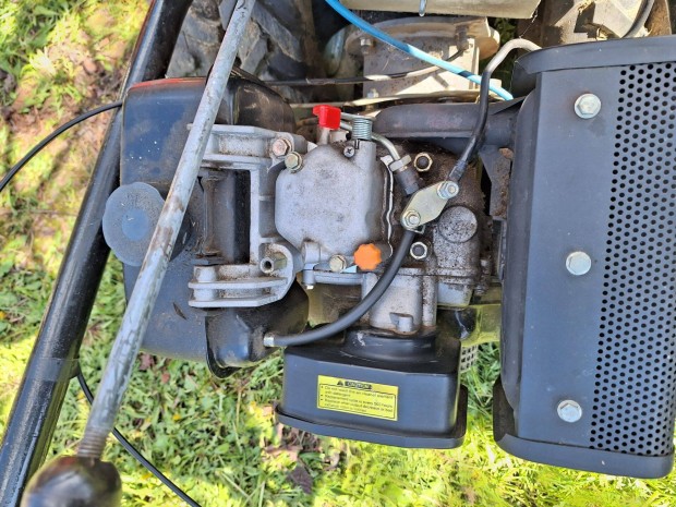 Mf70 alapg�p d�zel motorral elad�