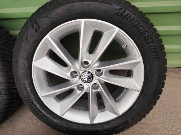 Mg zs , zs ev 2 alufelni 5x112 17"