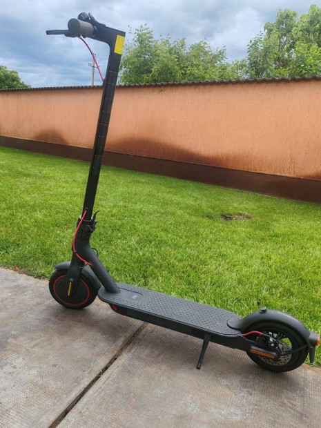 Mi Electric Scooter Pro 2 elektromos roller