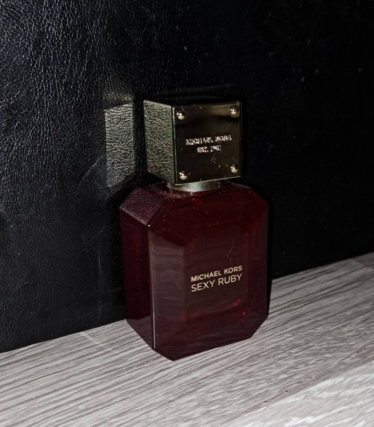 Michael Kors Sexy Ruby edp ni illat