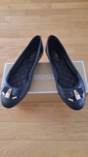 Michael Kors balerina