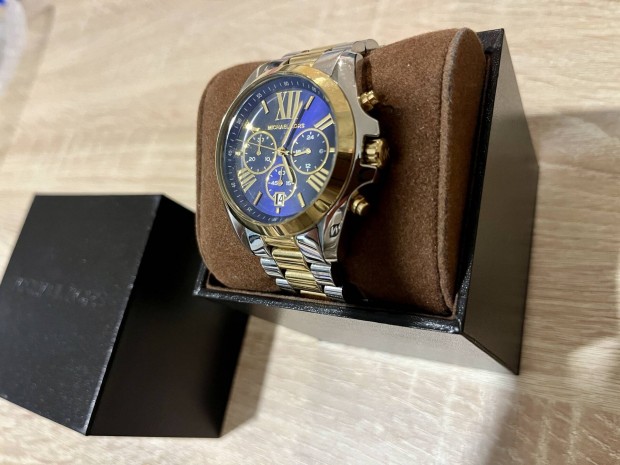 Michael Kors ni karra