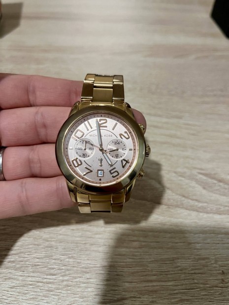 Michael Kors ni karra