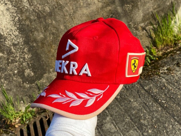 Michael Schumacher Ferrari F1 Dekra Marlboro sapka