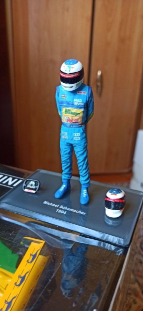 Michael Schumacher kisszobor (12cm),teljesen j,nagyon szp rszletes