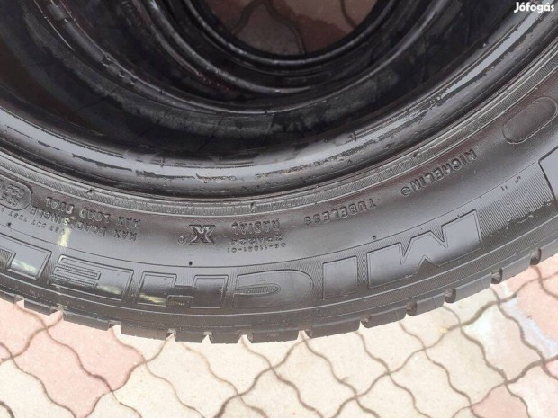 Michalen autogumi 215/60r16c