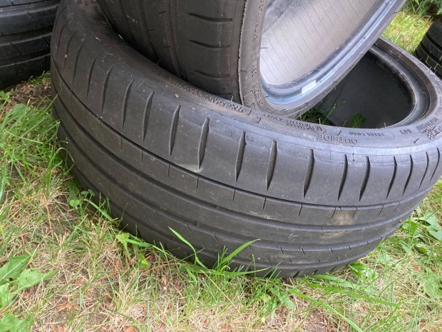 Michelin 205/40 R18