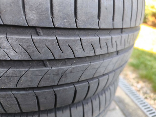 Michelin 205/55 R16 ny�ri gumik 4db