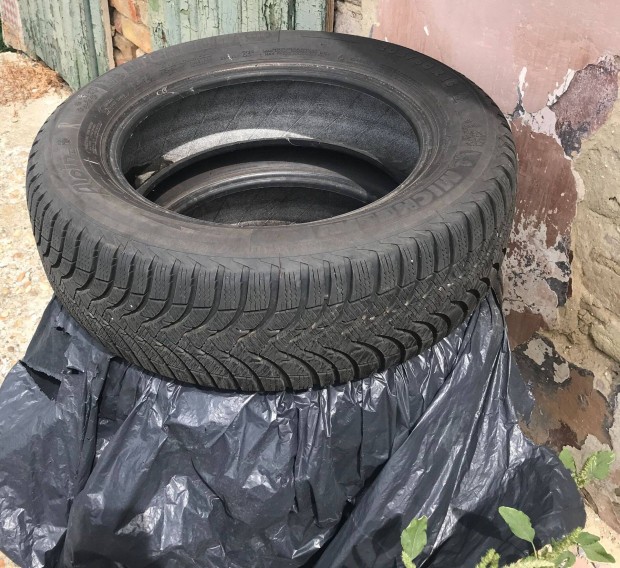 Michelin 205/60R 16 Téligumik
