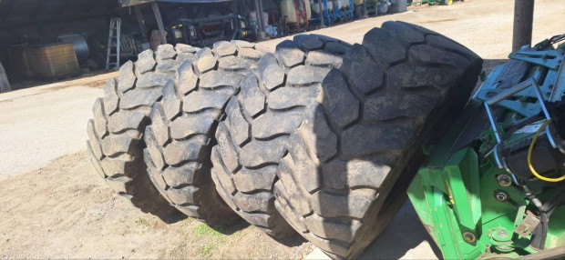 Michelin 20.5-25