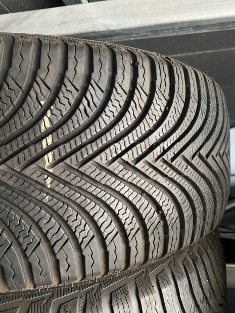 Michelin 215/55 r17 t�li gumi 215/55r17
