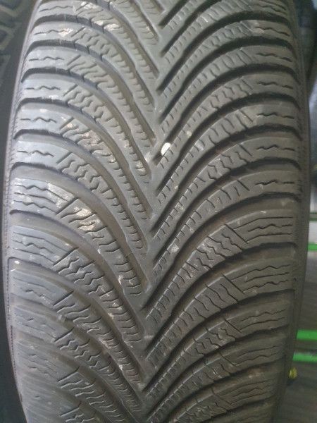 Michelin 215/65R17 ALPIN A5 5mm DOT19 használt gumi HG6934 téli