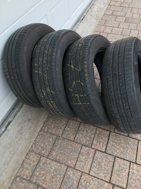 Michelin 215/65R17 nyri