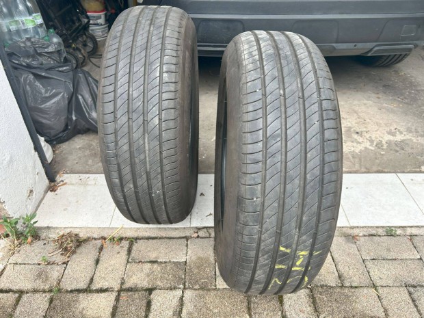 Michelin 215/65 R17 2 db nyári gumi