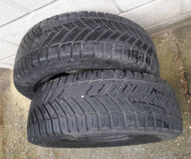 Michelin 215 70 R15 C gumi 2db