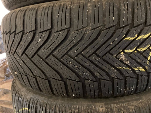 Michelin 225/50 R17