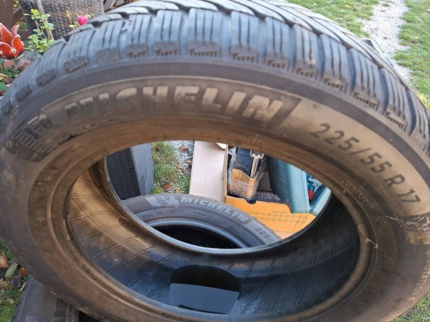 Michelin 225/55 R17 m+s 4db tli gumi elad!