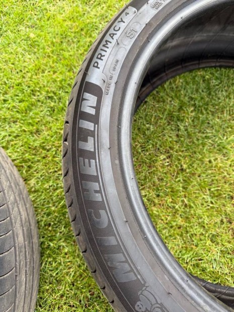 Michelin 234/45 R20