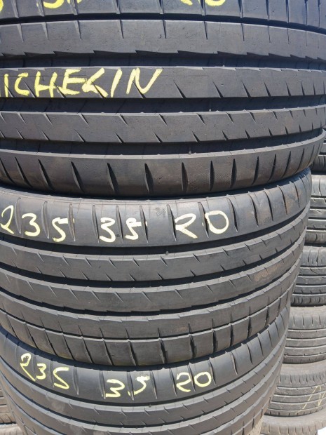 Michelin 235 35 20 újszerű gumik