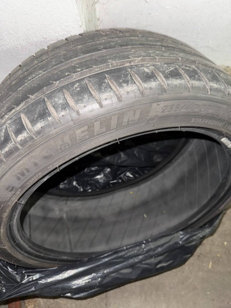 Michelin 235/40 ZR18 2 db 2024-es