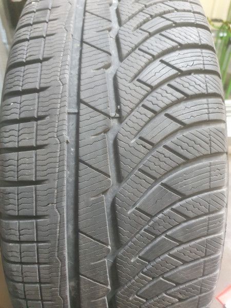 Michelin 235/55R17 PILOT ALPIN4 5-5.5mm DOT16 használt gumi HG6372 t