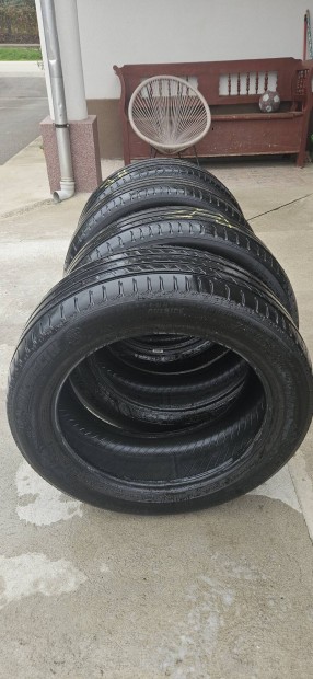 Michelin 235/55 R19 nyri gumi elad