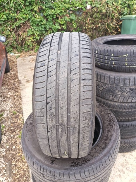 Michelin 235/55r17 ny�ri gumi szett Dot ; 4618