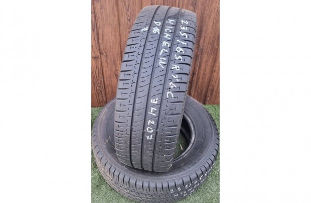 Michelin 235/65 R16C 7mm 2016-os Nyri Gumiabroncs 2db #207
