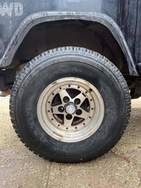 Michelin 31/10,50,r15 At gumi 1 cm minta