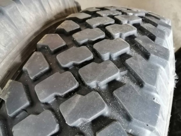 Michelin 4x4 205/80-R16