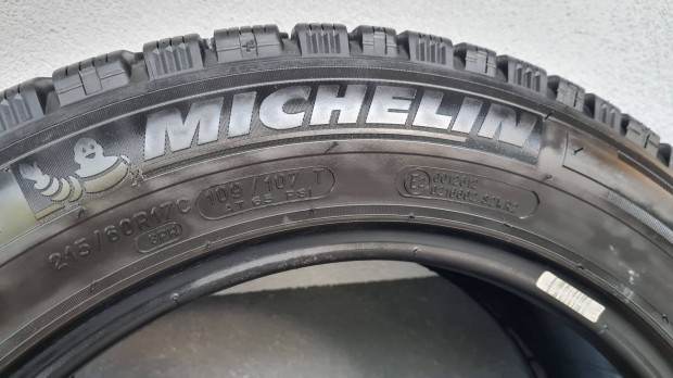 Michelin Agilis Alpin 215/60 R17C tli gumi elad