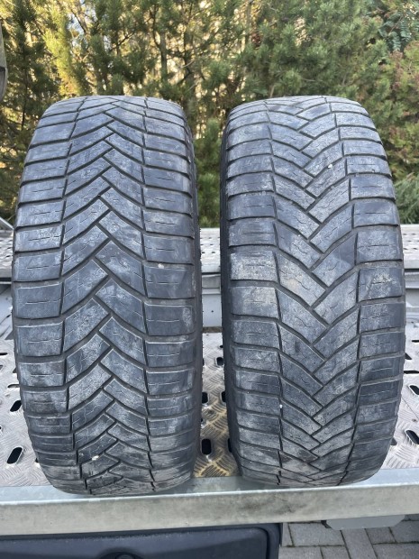 Michelin Agilis Crossclimate 225/65 R16C ngyvszakos gumiabroncs