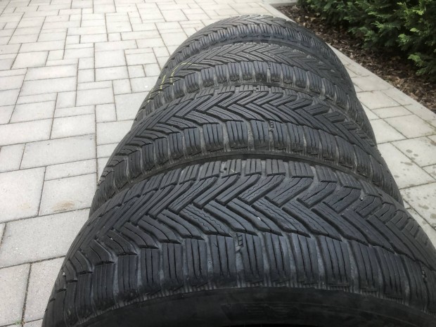 Michelin Alpin6 205/60 R16 használt téli gumi garnitúra