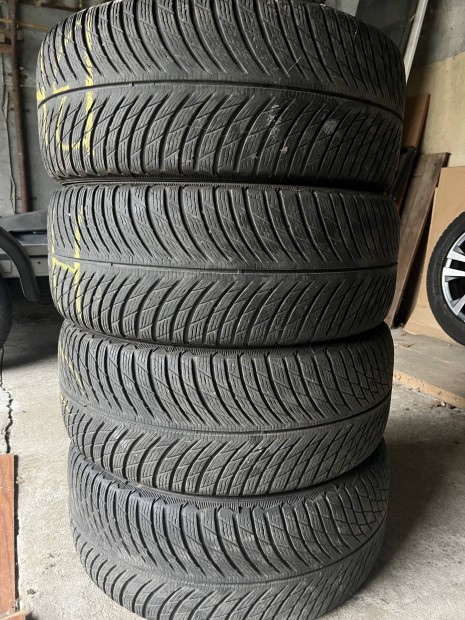 Michelin Alpin 5 235/45 R18 (2021) 235 45 18