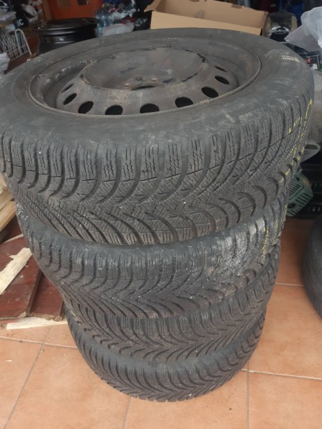 Michelin Alpin tligumi 205  55 16 felnivel 4db Opelre  elad 