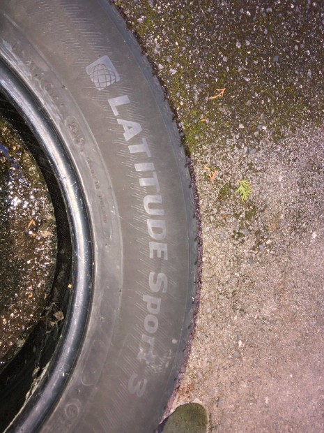 Michelin Latitude Sport 3 gumi 1 db elad�