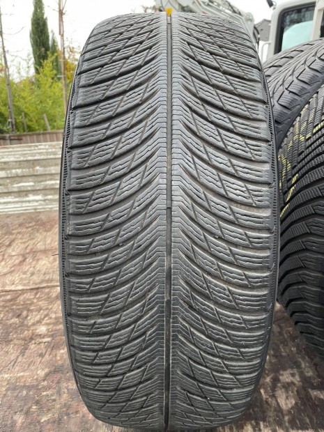 Michelin Pilot Alpin 5 SUV 235/55 R19 105V tli gumi 1 db