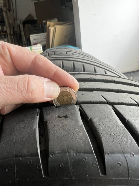 Michelin Pilot Sport 4. Tesla