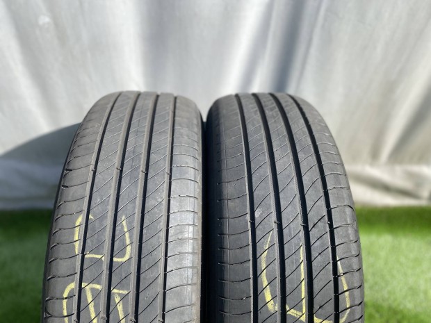Michelin Primacy4 215/65R17 nyri abroncs 