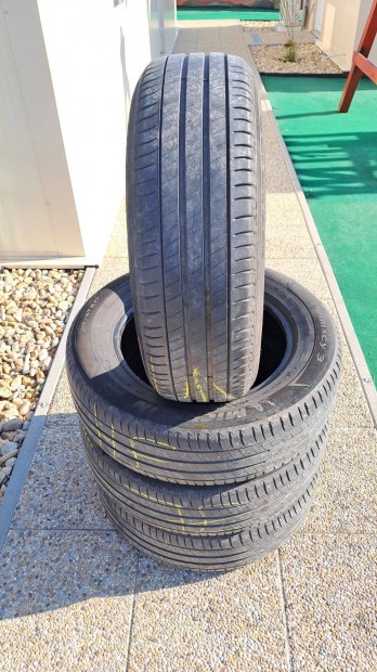 Michelin Primacy 3 nyri gumi 215/65 R17