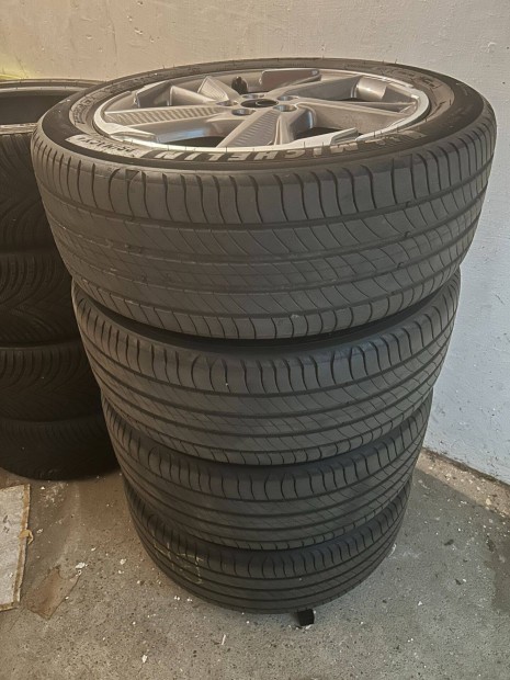Michelin Primacy 4 103V 19" 235/50 R19 nyri gumi-szett elad