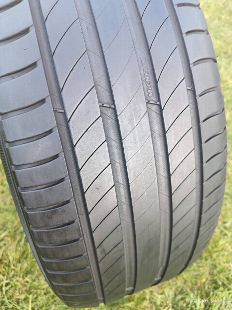 Michelin Primacy 4 215/50 R17