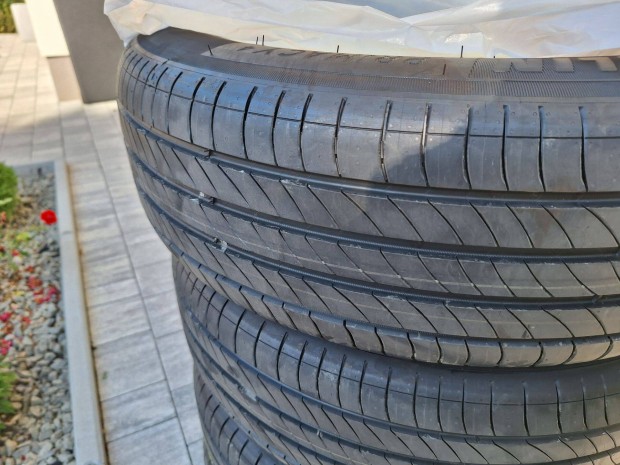 Michelin Primacy 4 215/65 R17 103V 4db vadonatj