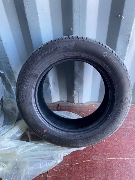 Michelin Primacy 4 nyári 215/65 R17 103 V TL 2024