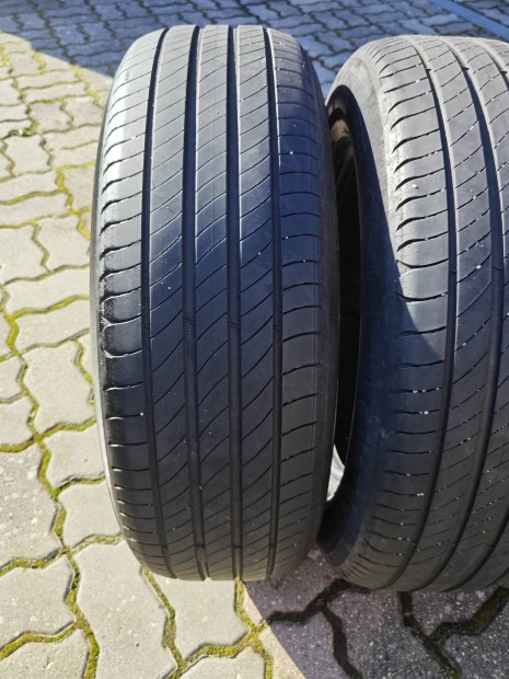Michelin Primacy 4 ny�ri gumi 215/65 R17