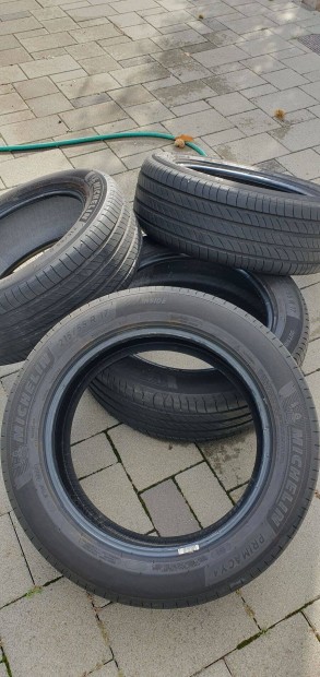 Michelin Primacy 4 nyri gumi szett 215/55 R17