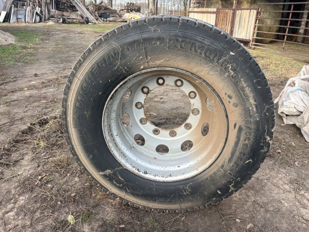 Michelin X Multiway 3D 315/70 R22,5 hz gumiabroncs s aclfelni 4db