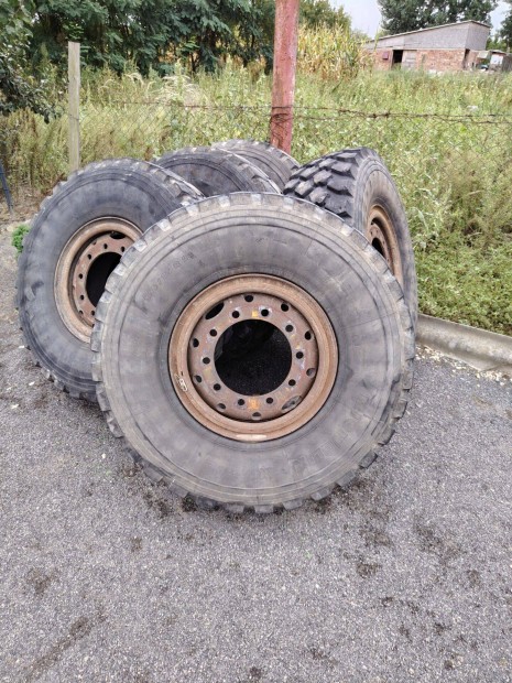 Michelin Xzl 395 85 R20 1400 R20 14.00 R20 gumi